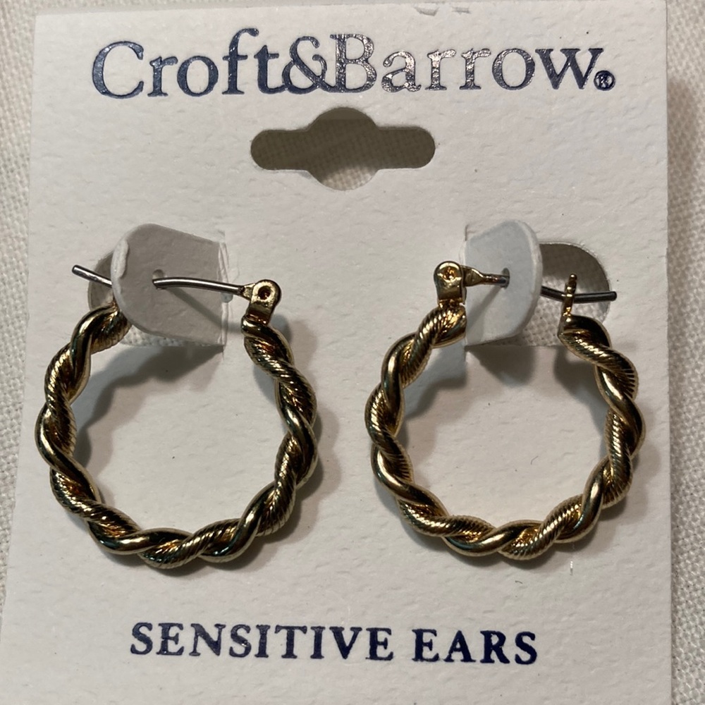 NWOTCROFT & BARROW goldtone med. sz.  twisted rope Earrings $8